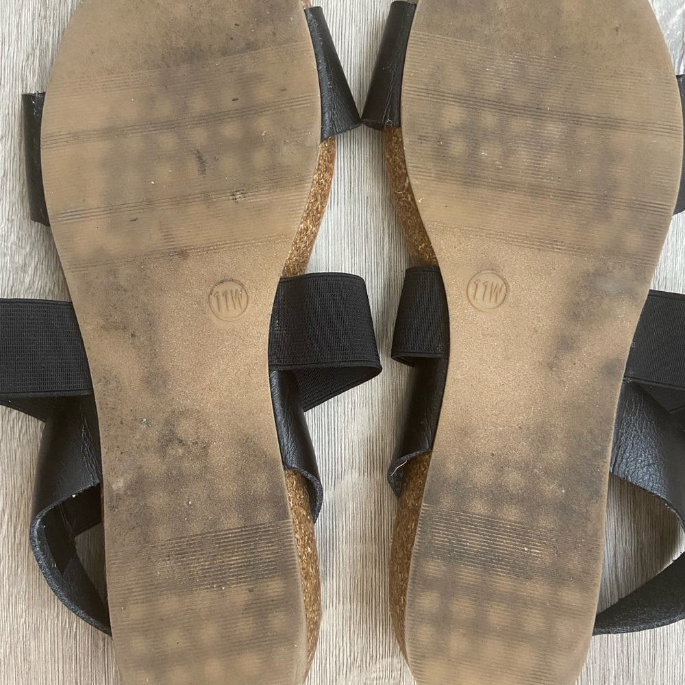 Universal Thread Sandals - image 4